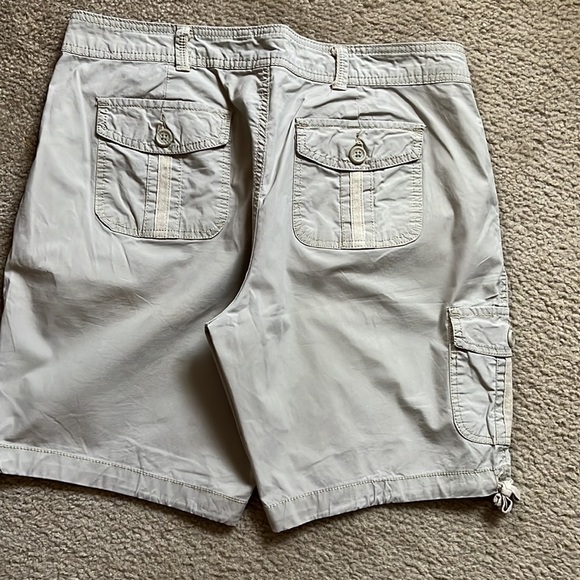 St. John’s bay beige 10p Bermuda - Picture 5 of 5